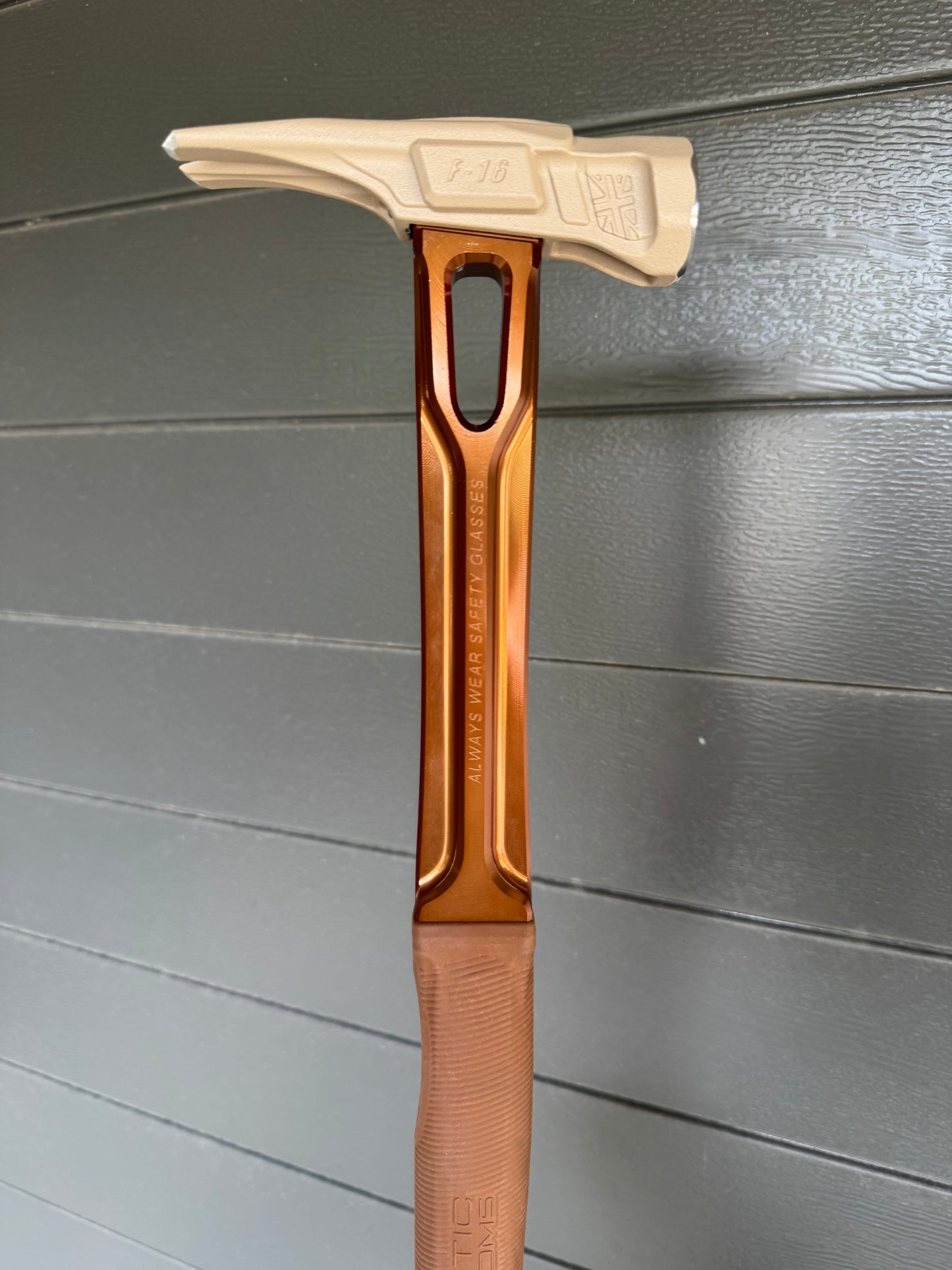 Raptor - 16” handle 16oz smooth face head