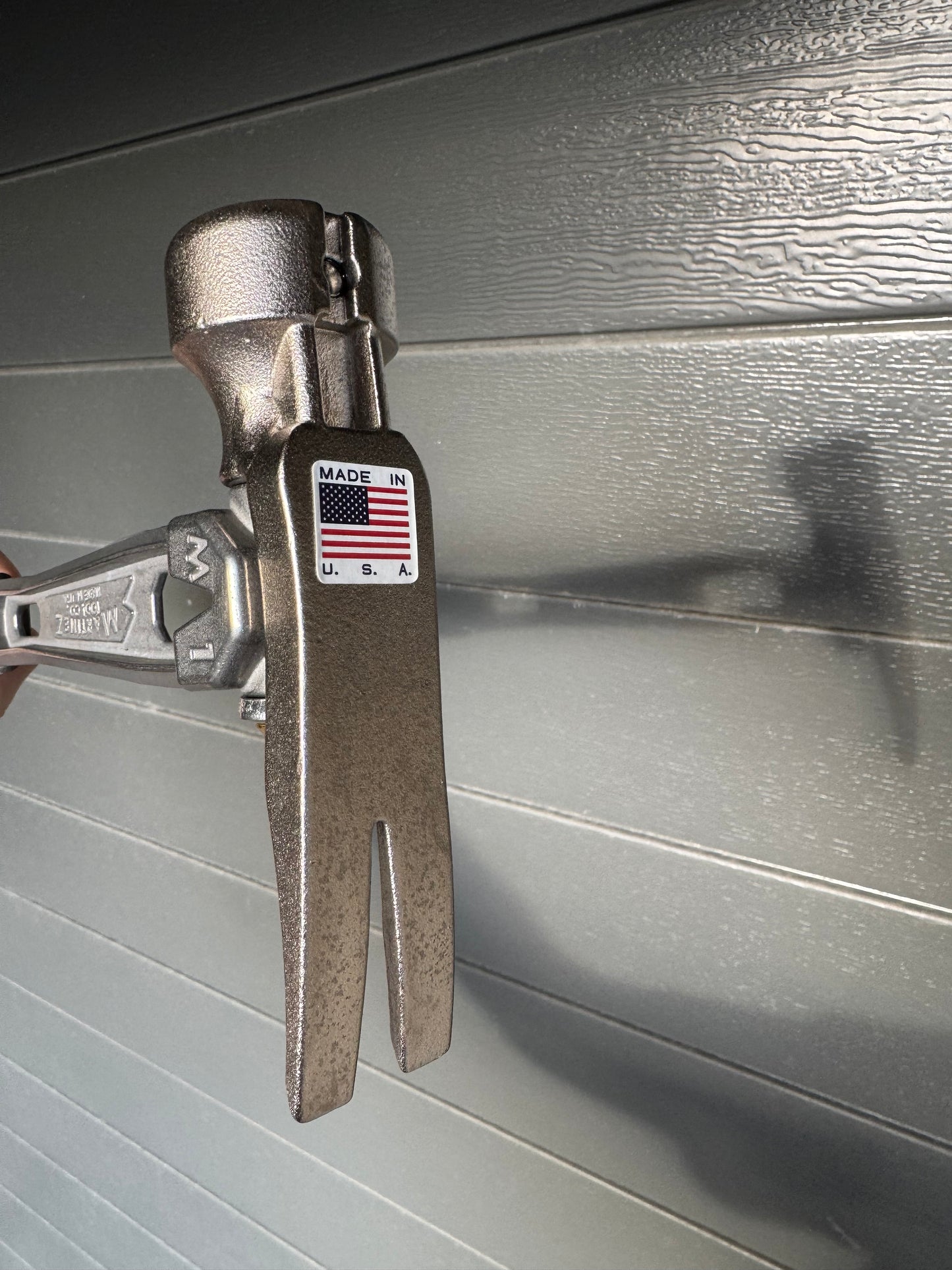 Martinez M1 - Raw handle with zinc plated head gold bolt