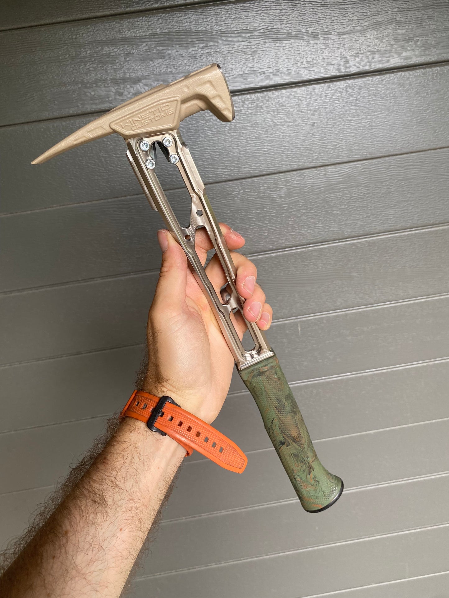 15oz Smooth Sand Head, 16” Raw Titanium Handle and Camo Grip