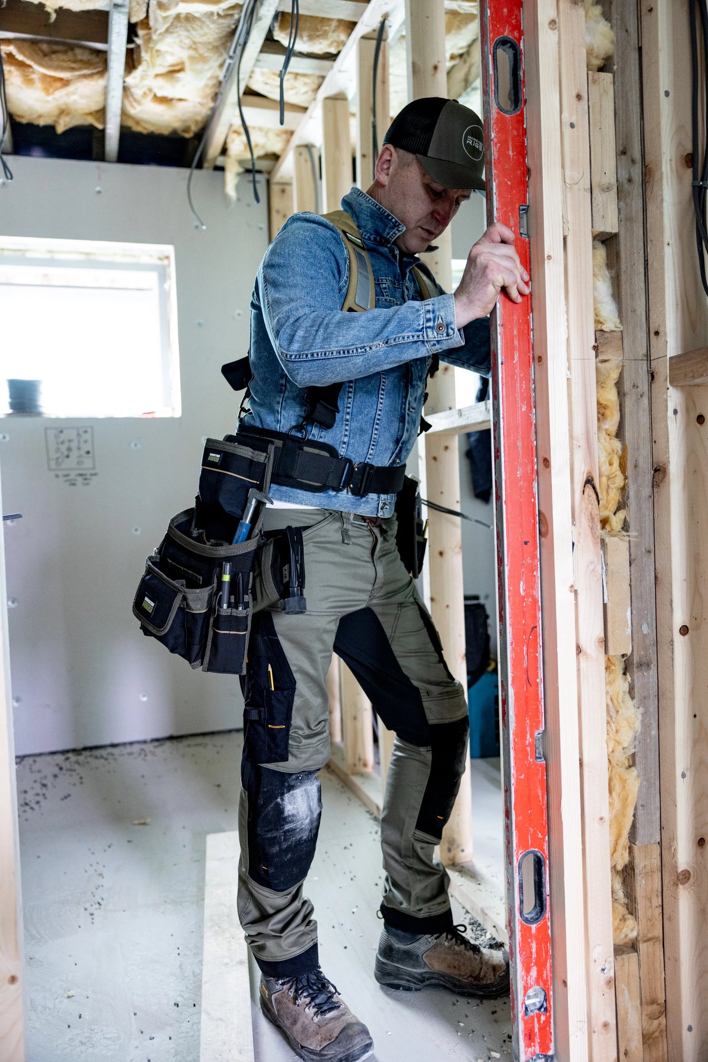First fix Tool belt and Suspenders - Right handed setup