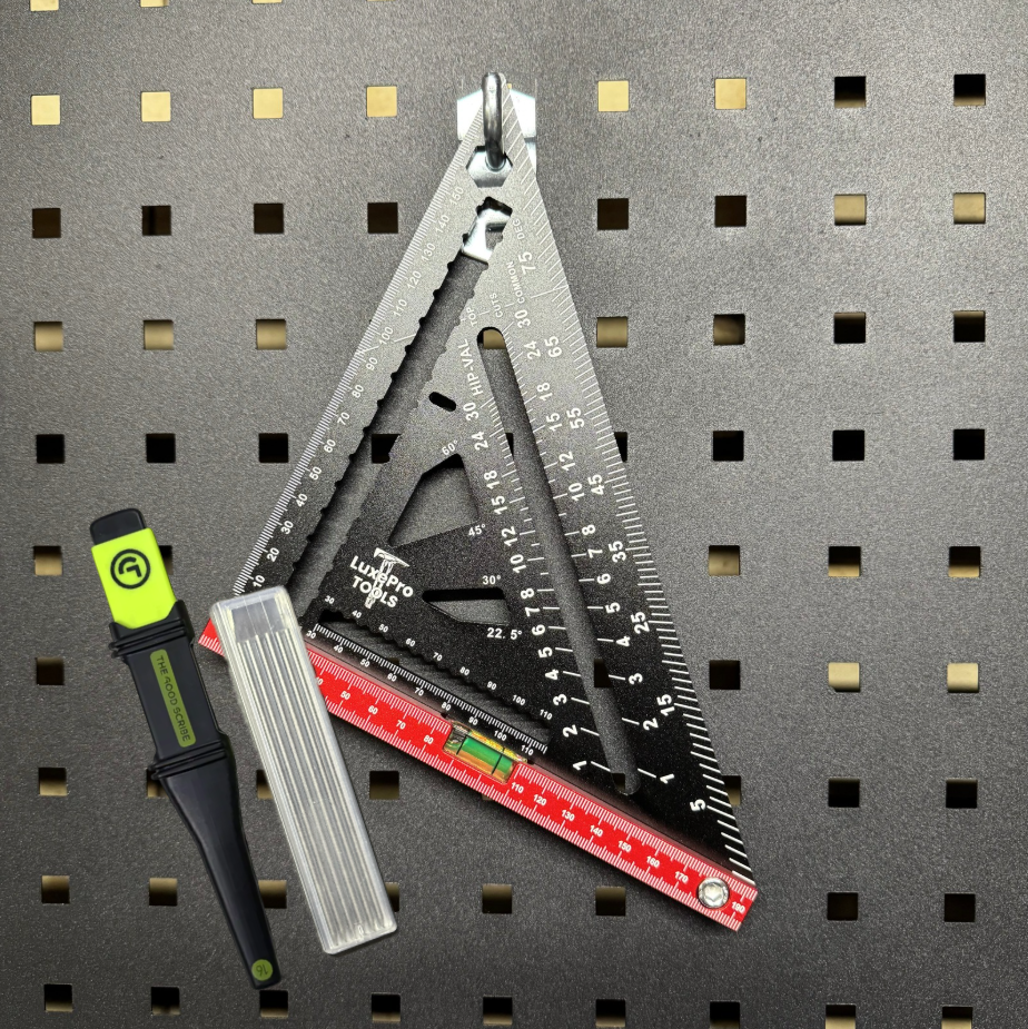 TheLuxe Bubble Square + The Good Scribe - All in Metric